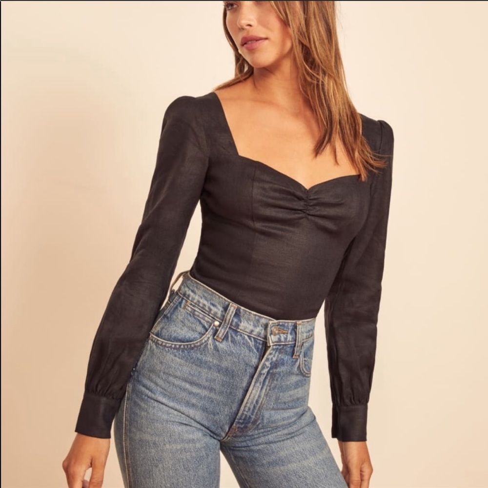 HP 🎉🎉🎉 NWT Reformation Castagna top